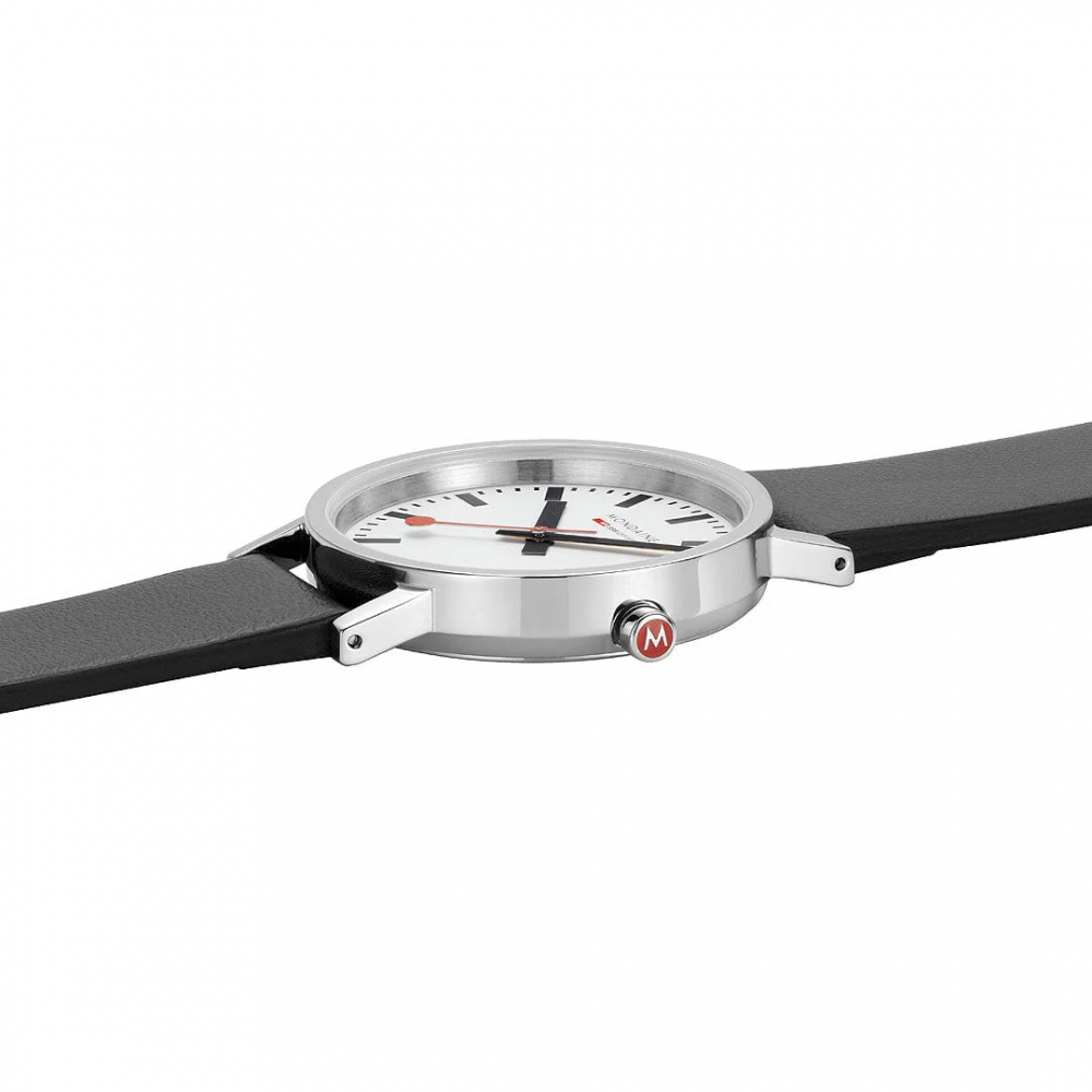Armbåndsur Mondaine Classic Hvid/Læder Ø36 mm A660.30314.16SBBV
